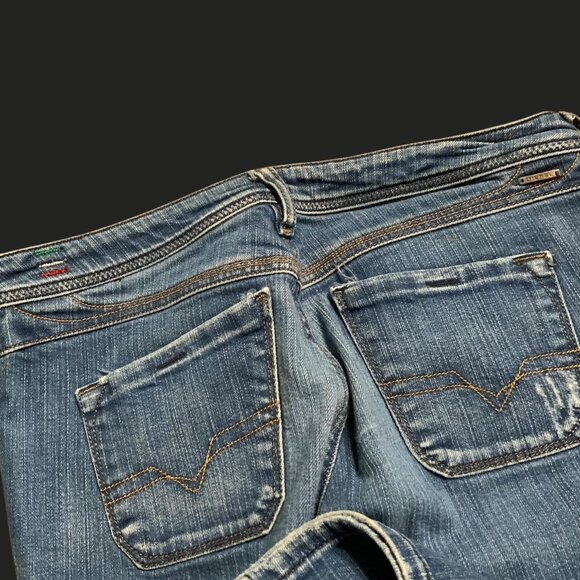 Diesel Women's Blue and Navy Jeans - Picture 3 of 6